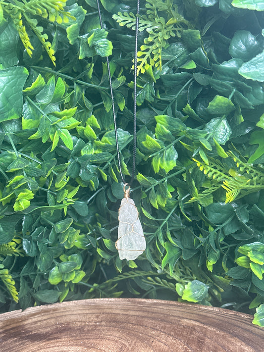 Green Amethyst Wire Necklace